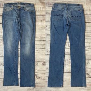 7 for all mankind Light Washed Straight Leg Jeans. Size 28. EUC